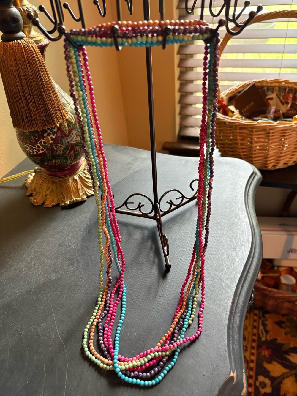 Multi-Color Beaded Strand Necklace with Goldtone shell shaped Clasp. - Picture 2 of 3